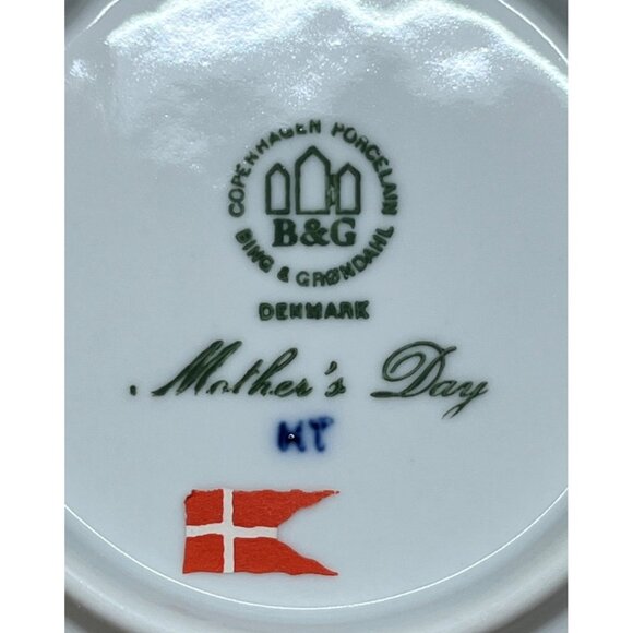 Bing & Grondahl 1992 Mors Mother's Day Panda with Cubs Collector Plate Denmark - Picture 3 of 4